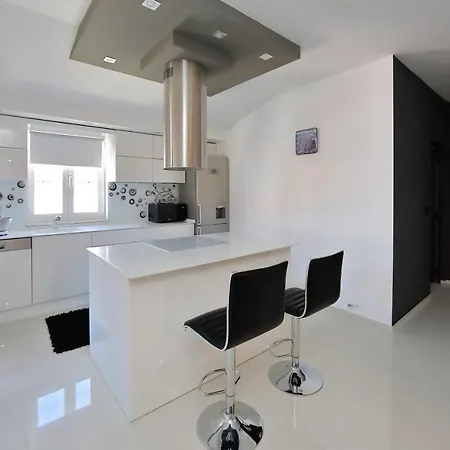 Neli Apartment