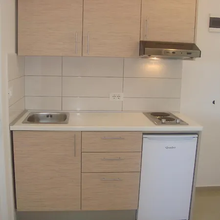 Neli Apartment