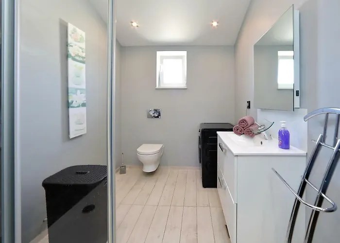 Neli Appartement Bibinje