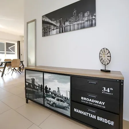Neli Apartment